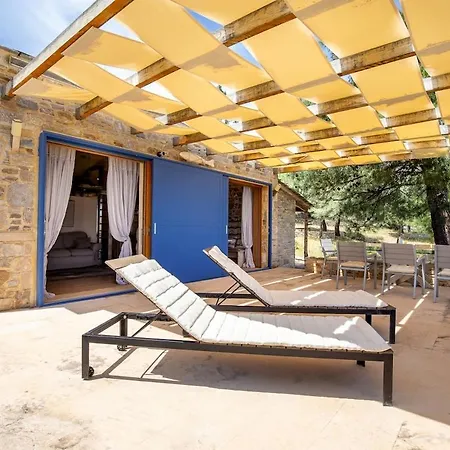 Nous Village 2 Алики