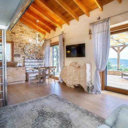 Вилла Nous Village 2 Алики